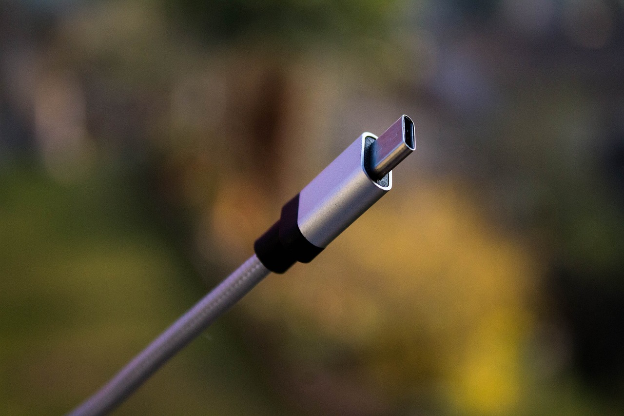 jak technologia USB-C ułatwia życie użytkownikom smartfonów